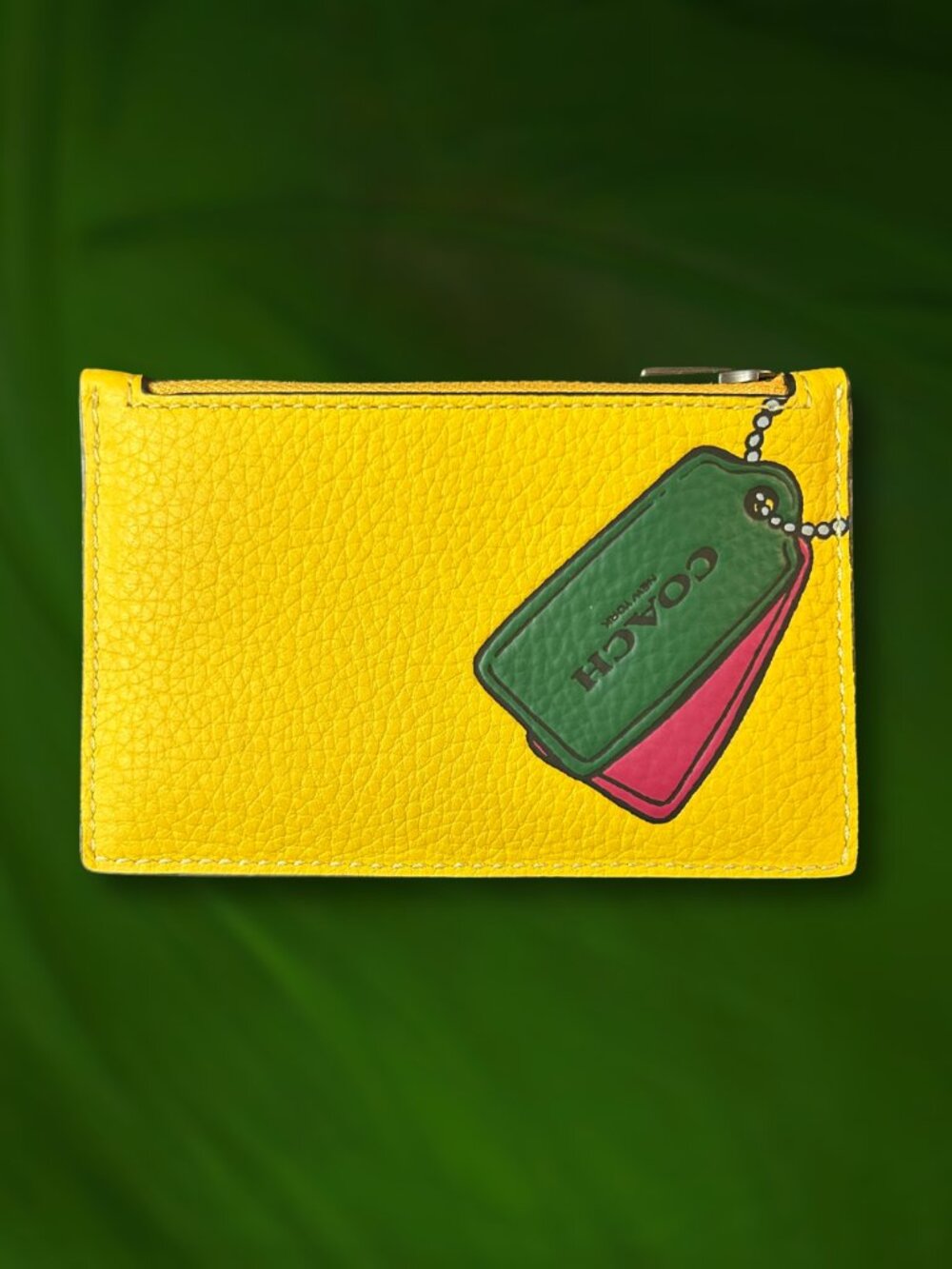 Coach Thrompe L'oeil Print Yellow Leather Zip Card Case with Painted Dog Tags - Picture 2 of 9
